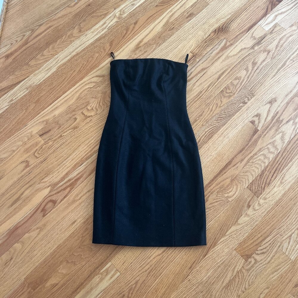 Gorgeous wool little black dress Michael Kors strapless fitted with A- line cut